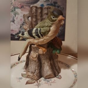 Decorative Bird Statue/Vase